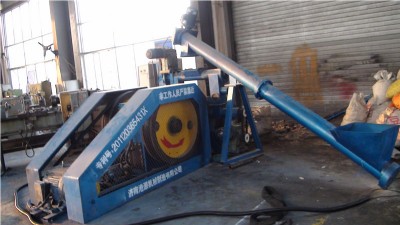 �R�����׽ն��w���C(j��)�r�� ľм�w���C(j��)