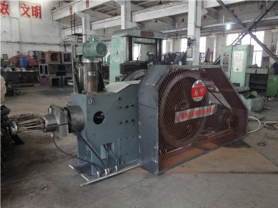 ����ľм�w���C���̓r���N�՗U�w���C