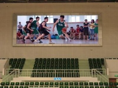 �f���ֵ�������r���҃�p4��ɫ�@ʾ��