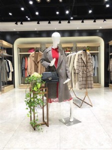 Ԋ����18���������Ϳ����V�ݰ�ܽ��Ʒ���ۿ��߷����l(f��)