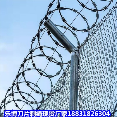 廣西鍍鋅刺繩廠家 南寧防爬刺圍墻 崇左防護(hù)網(wǎng)