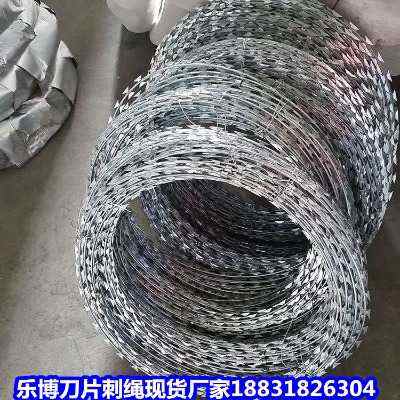 �ӱ�����\��Ƭ���K�F(xi��n)؛�S�ҽ��K�O(ji��n)�z�o(h��)�ڳ��ݷ��o(h��)�W(w��ng)