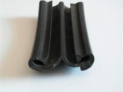 ������s�p�z�l�Աȃr��