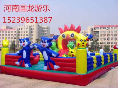 �����¿��³����ͳ�⻬�ݣ�������������χ������Ǳ��S��