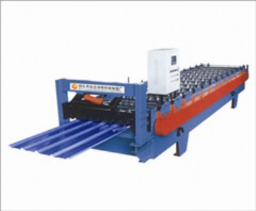 840彩鋼壓瓦機(jī)生產(chǎn)