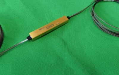 �Ĵ����ڹ����������2x2�{����_�P