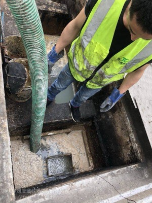 ��ɽ�и��^���S�������\�ź���