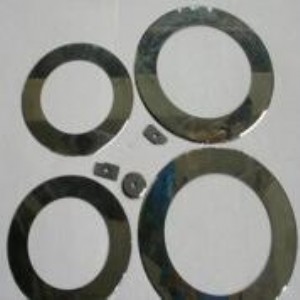 ����е� ���ϵ�Ƭ �S��ֱ�N���l����