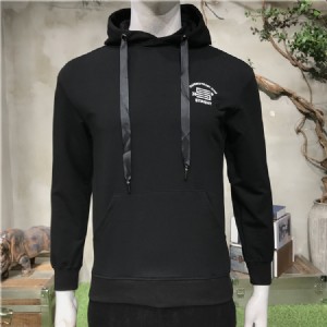 18���Ĵ��������e�r��Ʒ�����bβ؛��}ֱ�N�Ј�