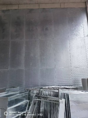 �������������kbq������