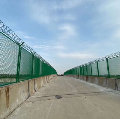 ���������W���Ƹ߼ܘ����η����ѣ�W���������o�ڸ��x���ھW