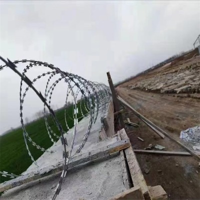 �ӱ�ֱ���͵�Ƭ���K�S��ɽ�|�������I�̾W���Ϸ��I���W