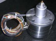 ����������ϵ�y���ϾS��,���z����,������ϵ�y���b(�D)