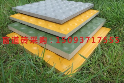 ������ɫä���u�Ӻ�ȫ��ä���u�r�X