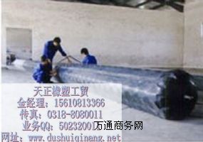 ���z����