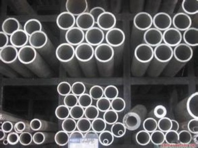 �����F؛6061�X�Ͻ�ܡ�6063�����X�܃r��