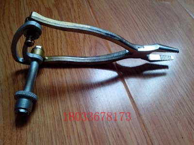 ���N�Q ���\���� ȡ���Qr��ȡ���Q ��̖�Rȫ