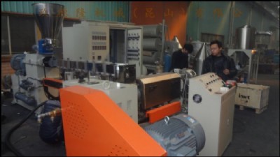 ���� ��ɽ ݗ�ս���|�������C