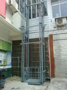 供應(yīng)綿陽市電動(dòng)液壓升降機(jī)、德陽固定貨梯。