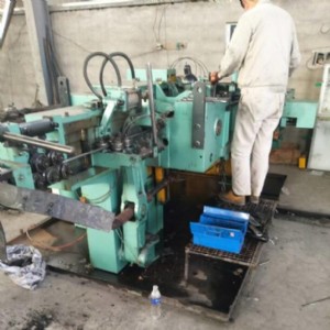 �����C�M��朗l