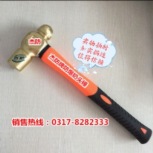 �����A�^�N