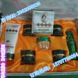 ��ѩ���m���A�����Ů���ഺ���ߺ�һ