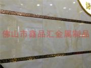 ��ɫ���P�����