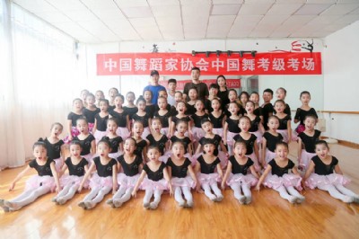 ����ף�R�����y��֮��ˇУ�ɞ��Ї��赸�҅f(xi��)��ָ��������λ