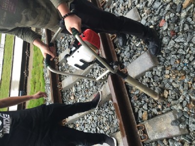 �F·�Cе�_���v�����r�r�񌍻�_�\���p�d