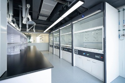 屯昌化驗(yàn)室操作臺(tái)廠家直銷,屯昌通風(fēng)柜上門安裝、海南實(shí)驗(yàn)室家具