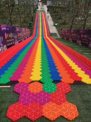 兒童道具七彩滑道出租租賃彩虹滑道制作廠家