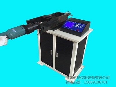 �ߏ���˨Ť��ϵ��ԇ�C