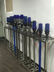 SBϵ�в��P��{�ٳ�Һ��(늄���Ͱ��)