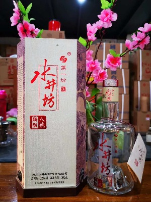 ʮ�߰׾ƽ��N�����ϵ��ˮ����8̖52�Ȱ׾����l