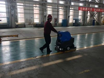 �WУ�tԺ�̈��ݶ�r56b�o���坍�C�������w���Ҹ۰��]