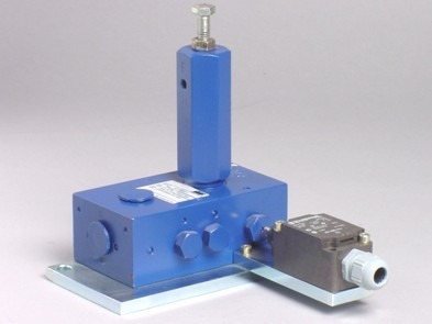 �ֿϷ�����