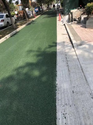 ��ɫ�r�࣬��ɫ�r�����