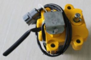 ����(y��ng)С���ھ�C(j��)���PC200-5���T�R�_(d��)