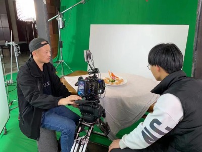 �s������ʳ�a(ch��n)Ʒ�V��Ƭ�zӰ�F(tu��n)�