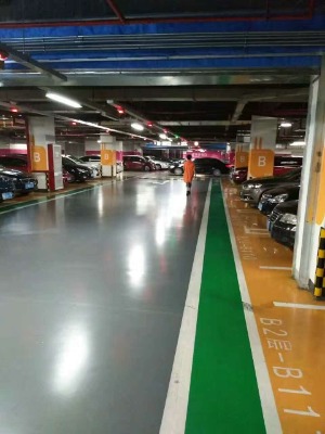 �Ͼ���·����-����܇��ͣ܇�����е��˾������c�O(sh��)��