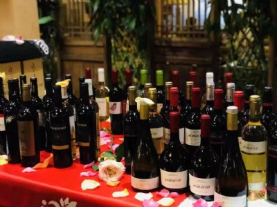 ��������W�����Ѿ����ڸ���������