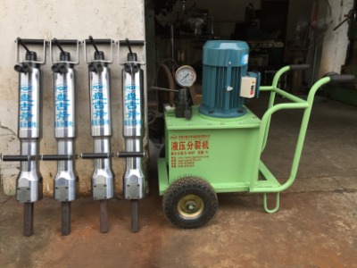 ¶������ʯ�^��Һ�����љC(j��)�O(sh��)��