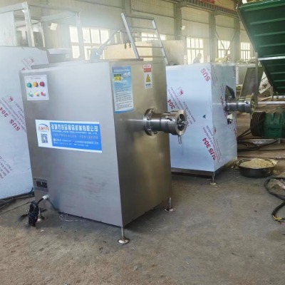 ��Ʒ �u���Z���Ͳ��P䓽g��C