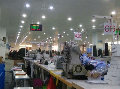 ��ɽ���´��ϵ�y