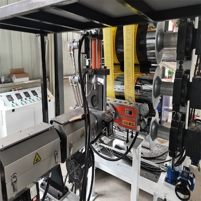 �Wȼ�⾯ʾ���O��_pe��ɫ���ϰ����a��