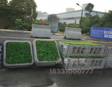 �C�Ϲ����A�Ʒ�������ģ�ߏS��