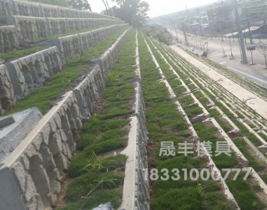 �A��ʽ���B(t��i)�o(h��)�²��������a(ch��n)�I(y��)�İl(f��)չ�΄�