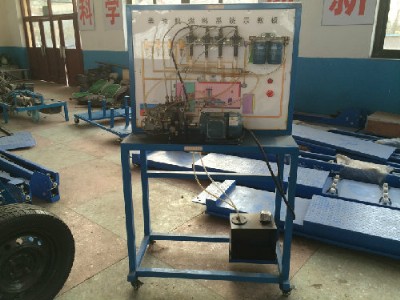 ���͙Cȼ��ϵ�yʾ�̰壬��܇�팍һ�w����Ӗ�_