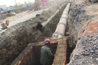 ��ɽ�У��l悡����������S����ˮ�ܵ����b����