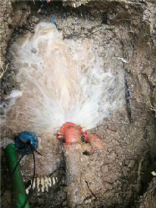 悽����څ^�ԁ�ˮ�ܵ�©ˮ̽�y���ʶ�λ��悽�ˮ�lʿ